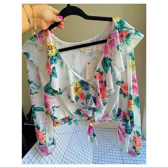 Anthropology floral blouse💐🌸 - Picture 3 of 4